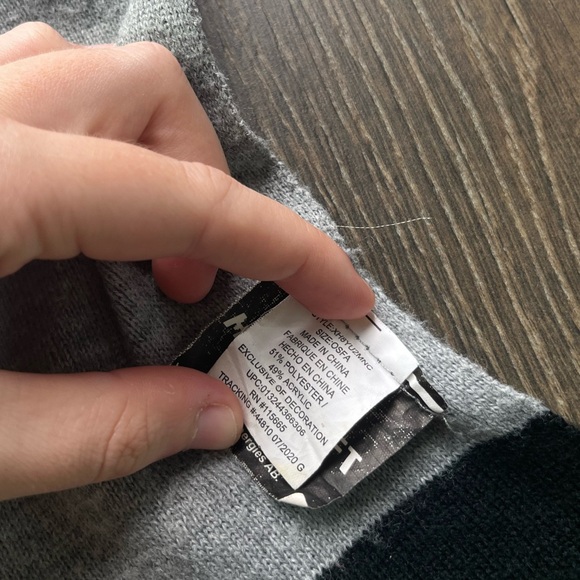 Minecraft Scarf - Picture 3 of 6